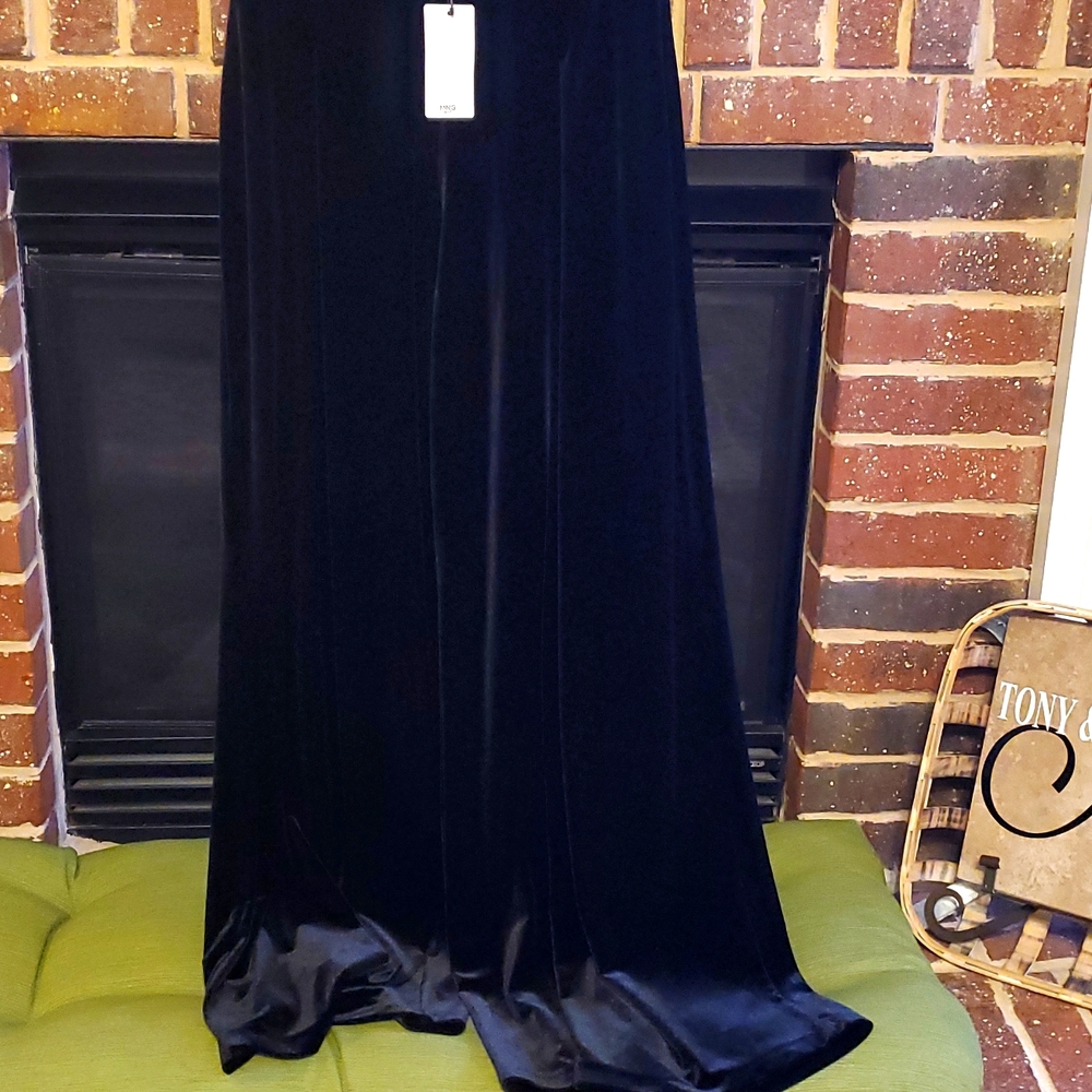 Black Velvet Ultra wide